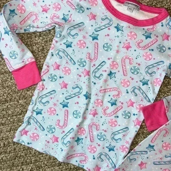 MAGNOLIA BABY CANDY CANE PAJAMAS - Picture 4 of 7